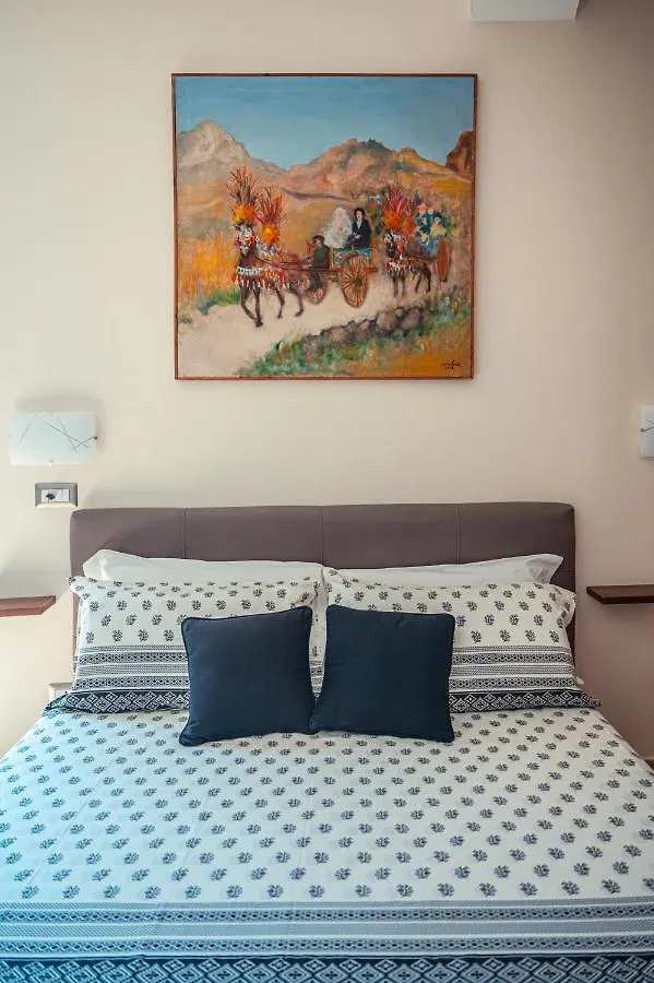 Elegant R&B Floridia Bed & Breakfast Taormina Italy