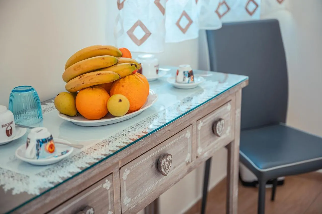 Elegant R&B Floridia Bed & Breakfast Taormina